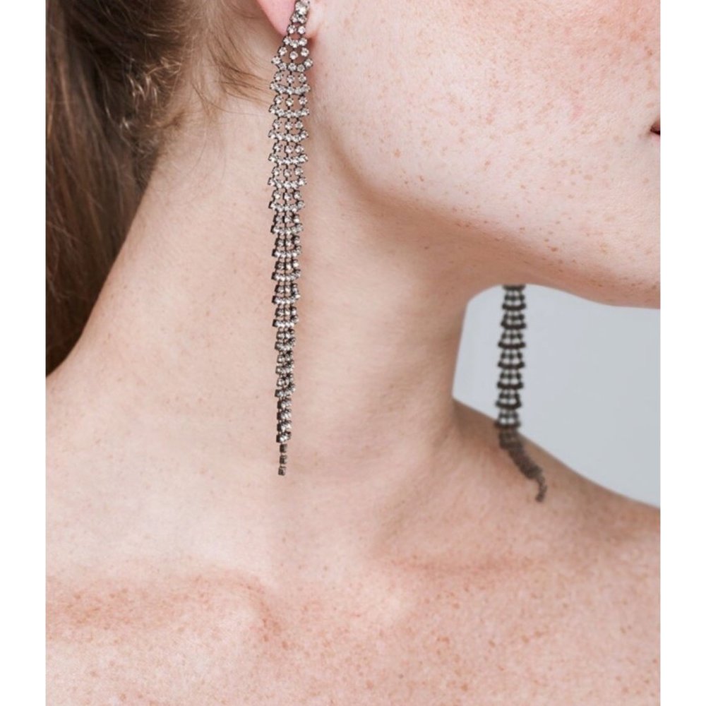 NWT WHBM WATERFALL EARRINGS IN HEMATITE-COLORED METAL